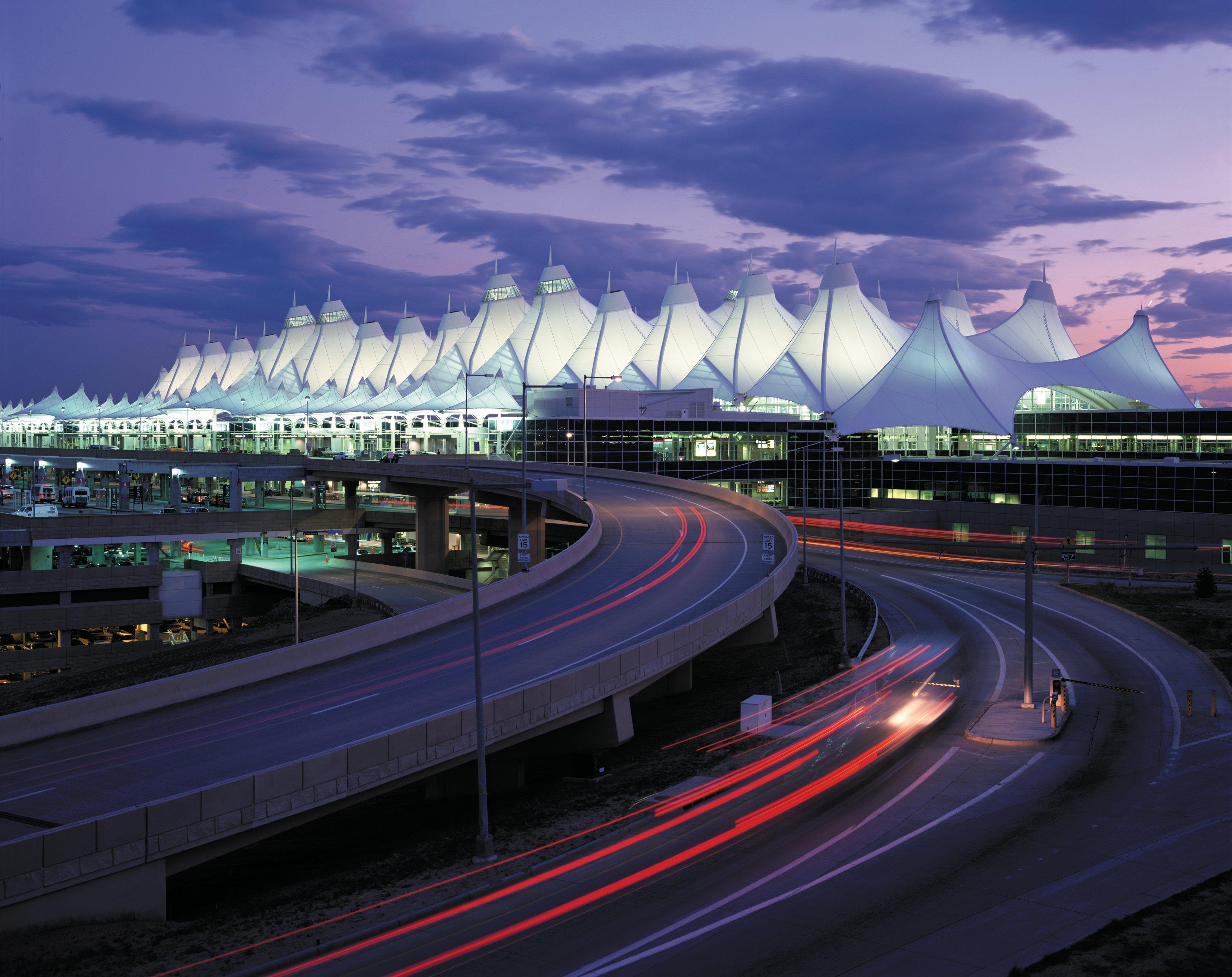 Crowne Plaza Denver International Airport, An Ihg Hotel Экстерьер фото